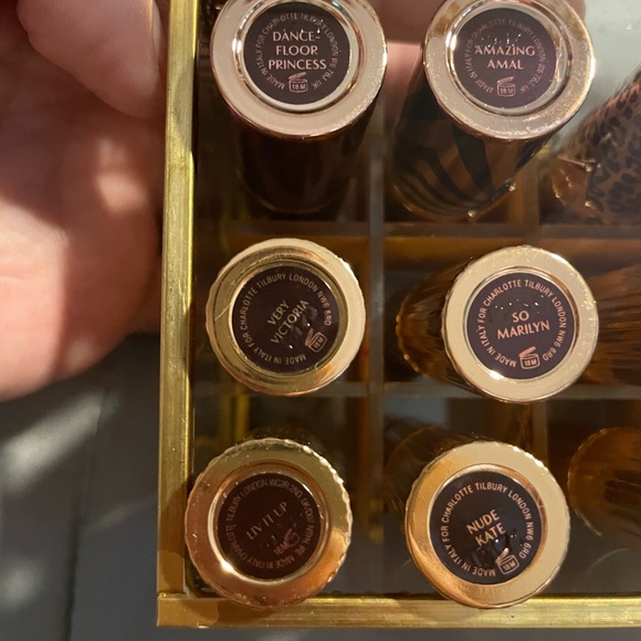 Original 24 Charlotte Tilbury Lipsticks + display case - Picture 14 of 14